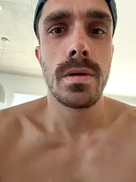 mightgogay online show from 09-19-25, 08:46