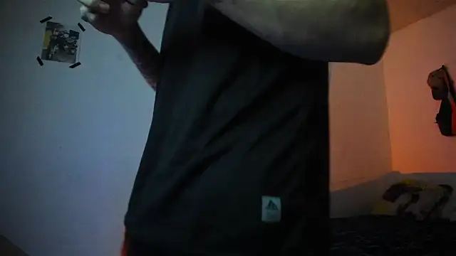 Snapshot of Sisoyalejo420 chatting on 03-04-26, 01:24 Sisoyalejo420 online show from 03-04-26, 01:24