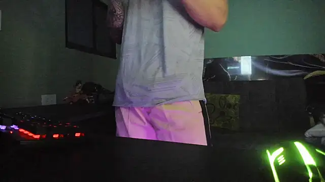 Snapshot of Sisoyalejo420 chatting on 02-03-26, 06:40 Sisoyalejo420 online show from 02-03-26, 06:40