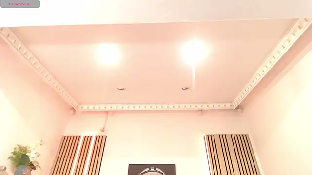 RileyLanna online show from 11-01-25, 03:35