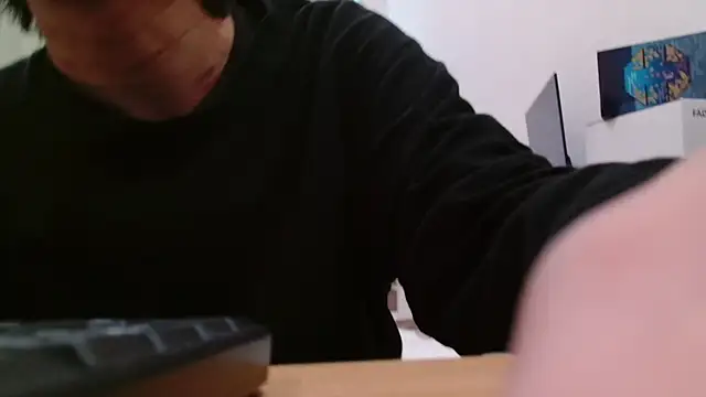 POCARI SWEAT online show from 04-07-26, 02:24