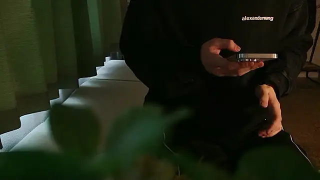 POCARI SWEAT online show from 02-08-26, 06:33