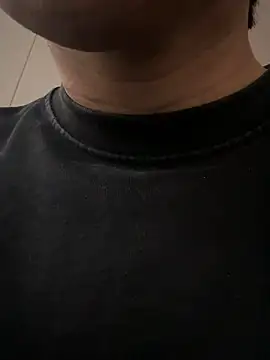 POCARI SWEAT online show from 12-14-25, 12:33