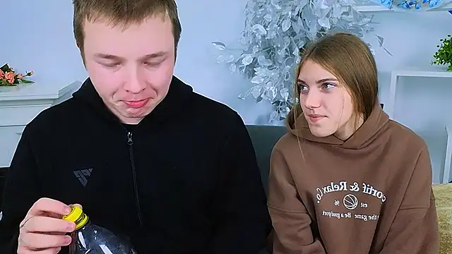  Olli  Stiw  online show from 11-25-25, 08:25