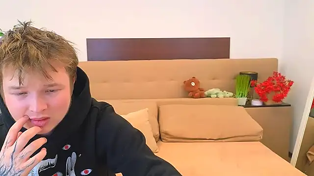  Olli  Stiw  online show from 03-06-26, 09:15