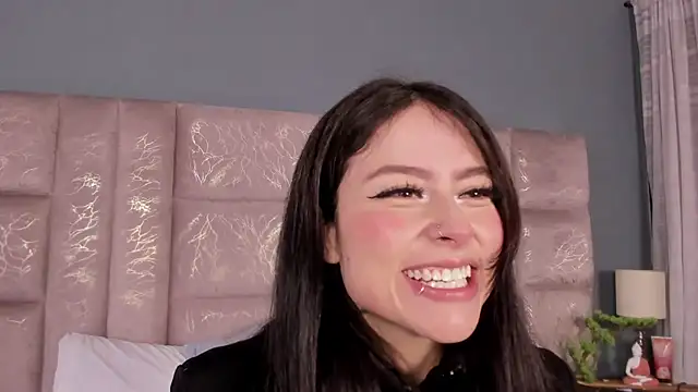 AnnieNasty online show from 10-20-25, 11:44