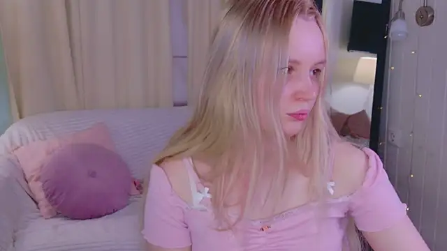 Beatrica Klein online show from 04-24-26, 02:30
