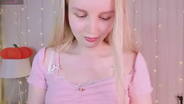 Beatrica Klein online show from 06-01-26, 02:28