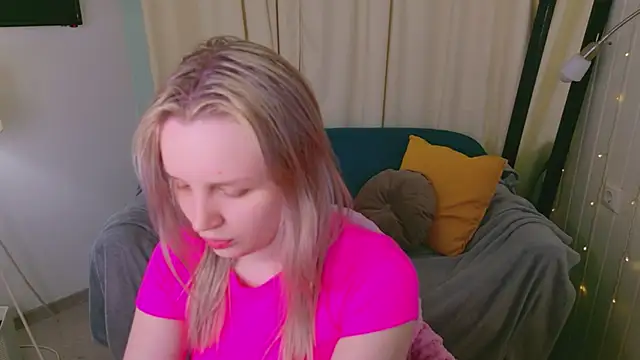 Beatrica Klein online show from 03-24-26, 03:45