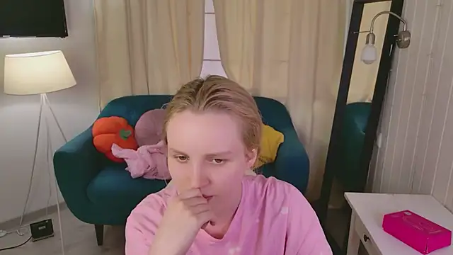 Beatrica Klein online show from 06-11-26, 02:47