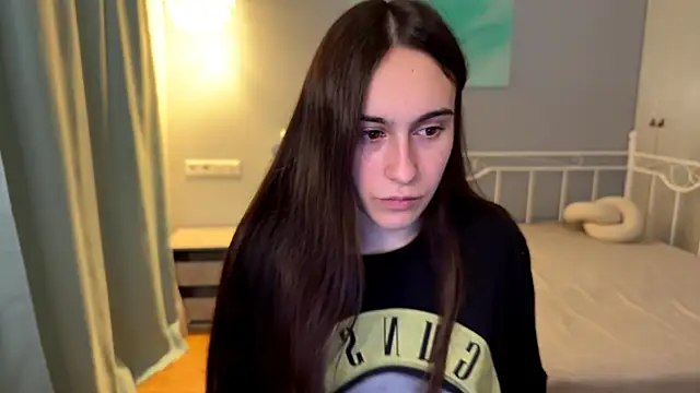 AliceKolltt online show from 06-28-26, 08:59