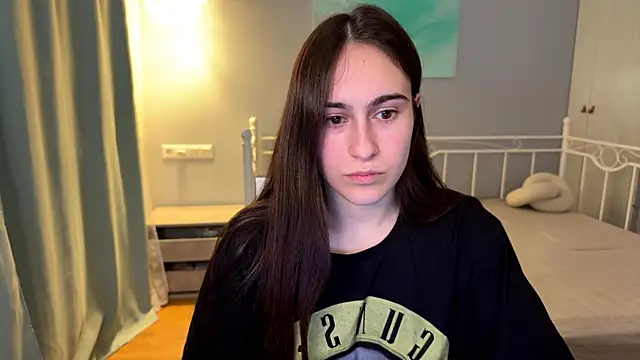 AliceKolltt online show from 06-30-26, 08:53