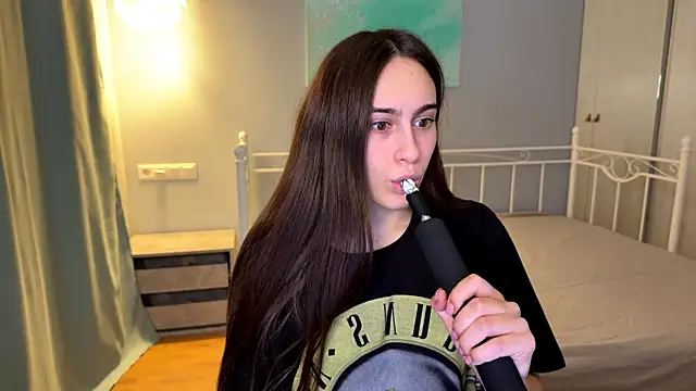 AliceKolltt online show from 07-14-26, 08:59
