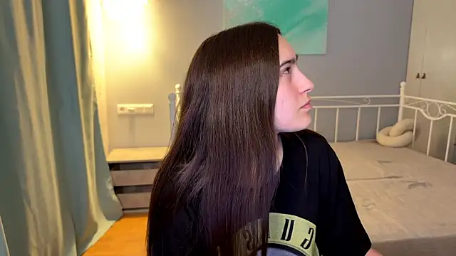 AliceKolltt online show from 06-23-26, 08:51