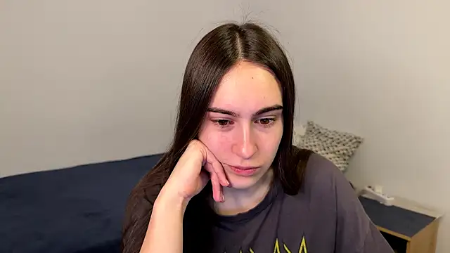 AliceKolltt online show from 05-04-26, 01:42