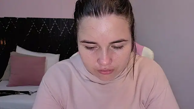 Aabby lee online show from 05-19-26, 06:59