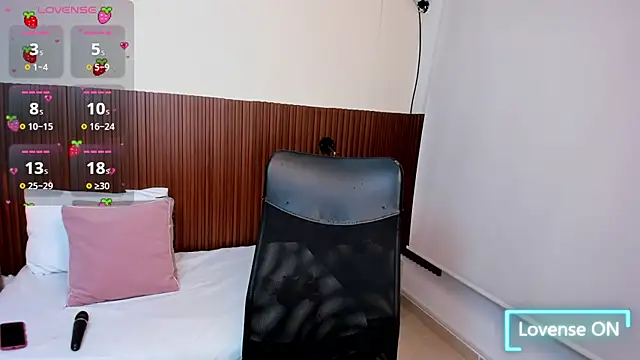 Aabby lee online show from 11-30-25, 07:36