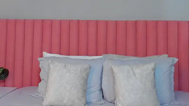 EmaSaenz online show from 03-24-26, 06:52