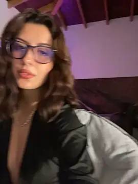 EmaSaenz online show from 01-30-25, 11:34