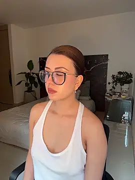 EmaSaenz online show from 02-20-26, 05:59