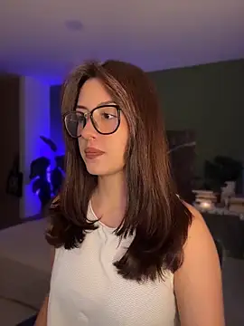 EmaSaenz online show from 06-01-26, 10:53