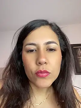 Snapshot of manuela_star chatting on 05-21-26, 01:41 manuela star online show from 05-21-26, 01:41