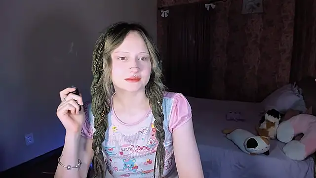 Snapshot of MariaMango chatting on 07-20-26, 01:24 MariaMango online show from 07-20-26, 01:24