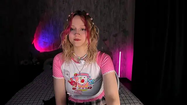 Snapshot of MariaMango chatting on 02-17-25, 12:11 MariaMango online show from 02-17-25, 12:11