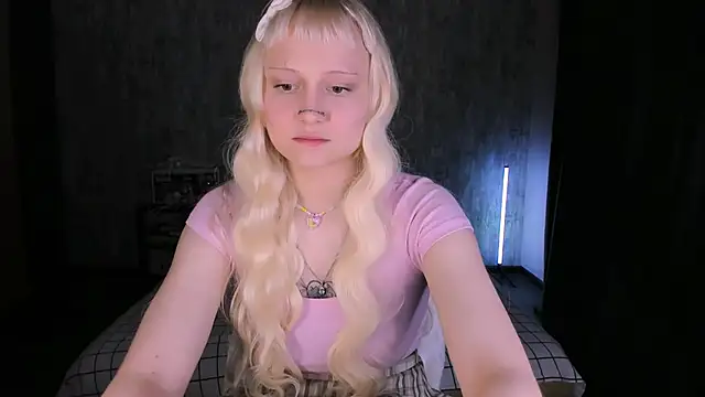 MariaMango online show from 11-10-25, 01:43