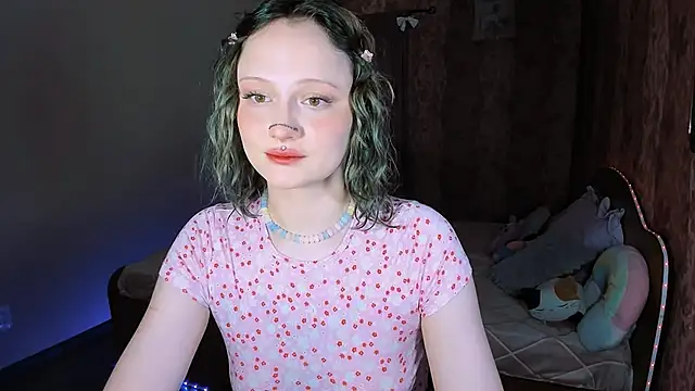 Snapshot of MariaMango chatting on 06-22-26, 01:33 MariaMango online show from 06-22-26, 01:33