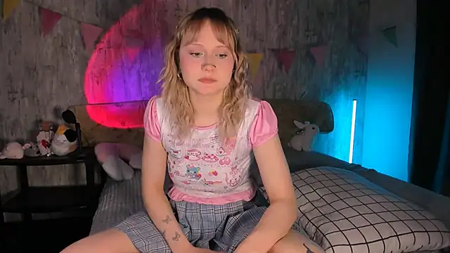 Snapshot of MariaMango chatting on 03-11-25, 07:36 MariaMango online show from 03-11-25, 07:36