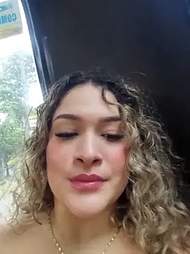 Sara smiiith211 online show from 05-24-26, 10:42