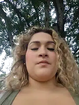 Sara smiiith211 online show from 01-15-26, 08:23