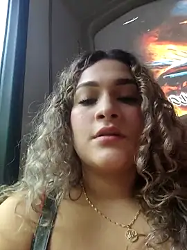 Sara smiiith211 online show from 03-19-26, 04:07