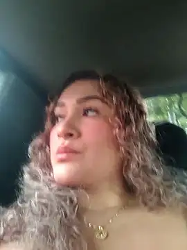 Sara smiiith211 online show from 02-25-26, 05:02