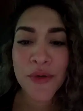 Sara smiiith211 online show from 03-24-26, 09:59