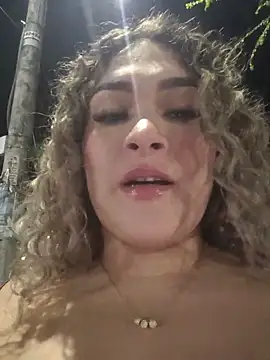 Sara smiiith211 online show from 05-16-26, 11:59