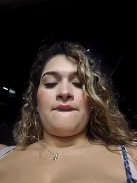 Snapshot of Sara_smiiith211 chatting on 10-27-25, 11:38 Sara smiiith211 online show from 10-27-25, 11:38