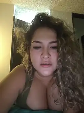 Sara smiiith211 online show from 05-20-26, 02:08