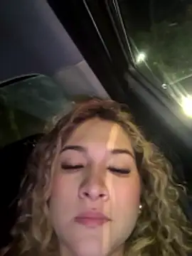 Sara smiiith211 online show from 01-14-26, 12:25