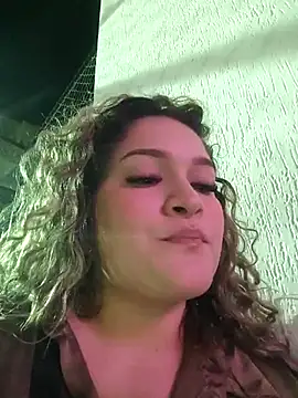 Sara smiiith211 online show from 05-26-26, 01:58