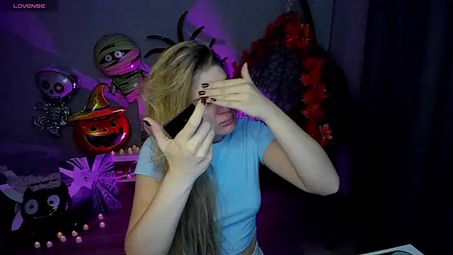 lily williamss online show from 10-14-25, 12:44