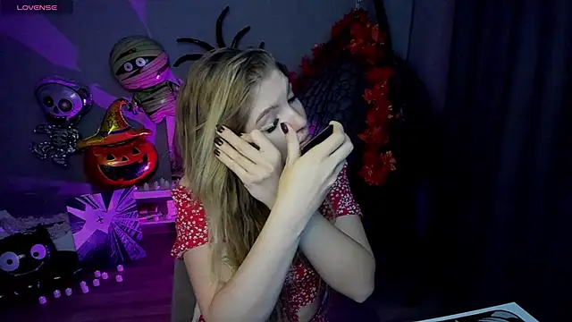 lily williamss online show from 10-18-25, 12:23