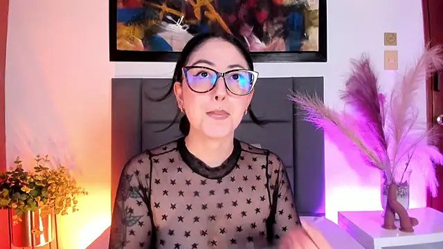 Emilywatsonn online show from 03-20-26, 12:33