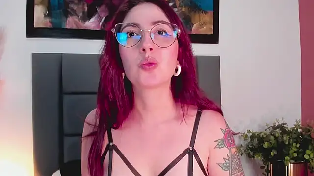 Emilywatsonn online show from 03-20-25, 04:29