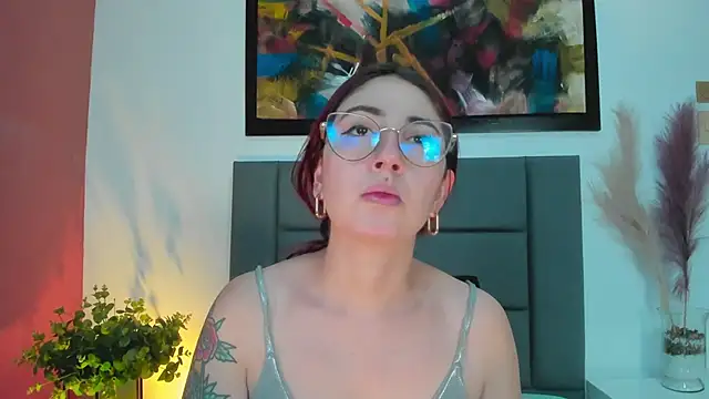 Emilywatsonn online show from 09-14-25, 02:17