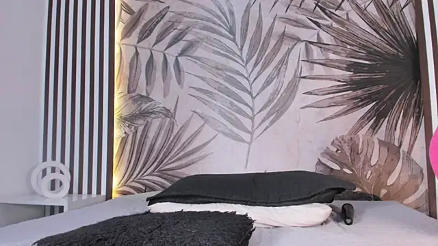 Samaantha-White online show from 03-19-25, 11:39