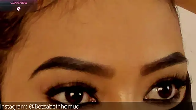 BetzabethHomud0 online show from 03-28-26, 04:41