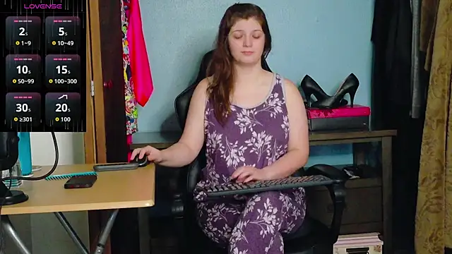 TreeJeanne online show from 10-30-25, 01:20