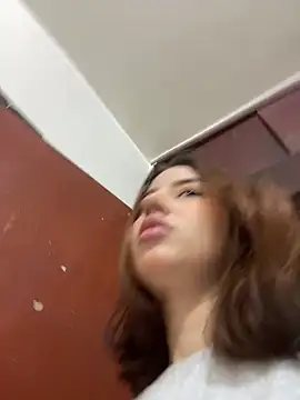 Lia sex69 online show from 03-18-25, 11:55